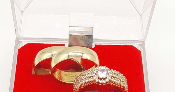 Romanian gold wedding on sale rings